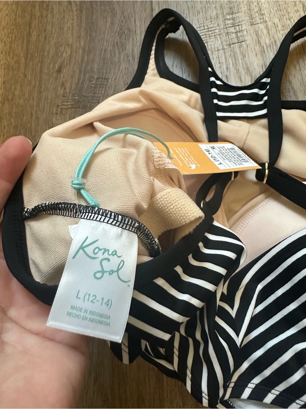 NWT! Kona Sol Bikini Top, High Neck, Sewn Cups, Stretch, Black/White, L 12/14 - Picture 8 of 8